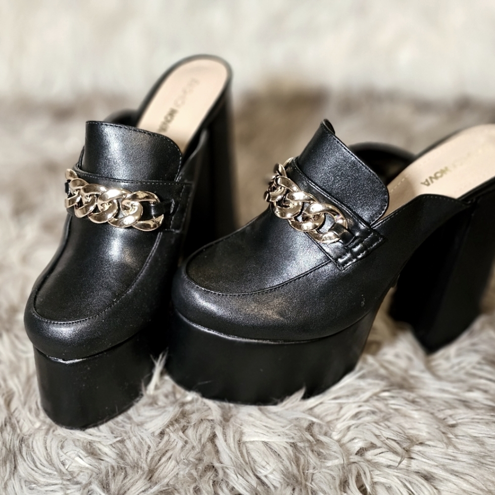 Platform heels
